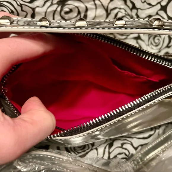 Betsy Johnson Rhinestone Skull Purse - Picture 5 of 8